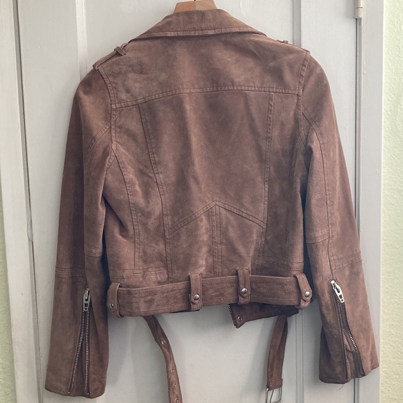 BLANKNYC Suede Moto Jacket in Sand Stoner - Picture 4 of 7